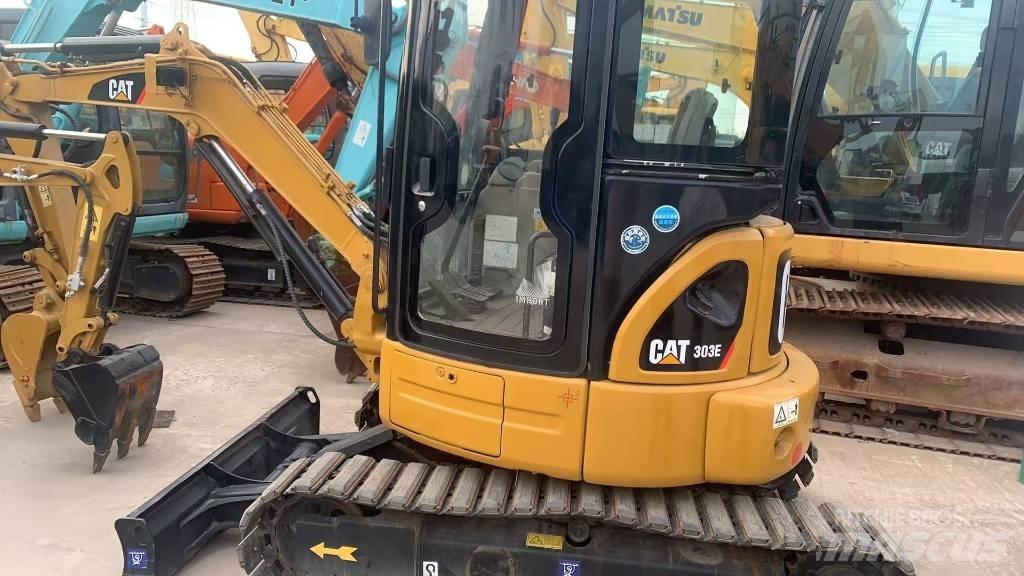 CAT 303 Bagri goseničarji