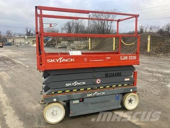 SkyJack SJ III 3226 Škarjaste dvižne ploščadi