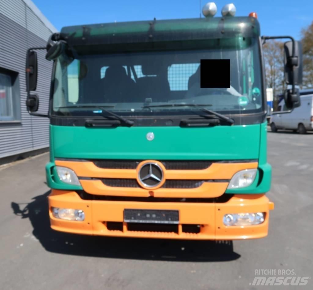 Mercedes-Benz 822 L Prekucniki