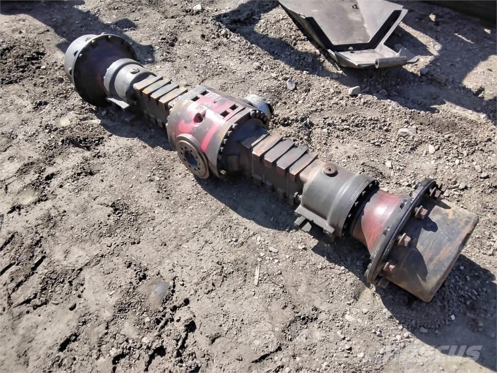 Valmet 901.3 Menjalniki