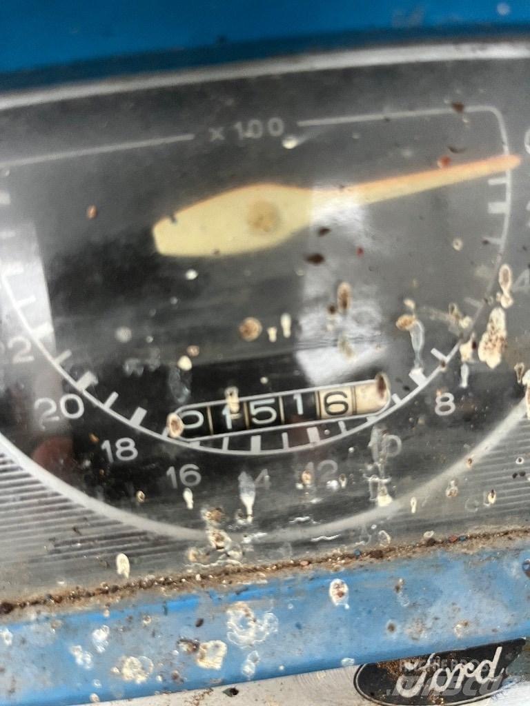 Ford 5000 Y Traktorji