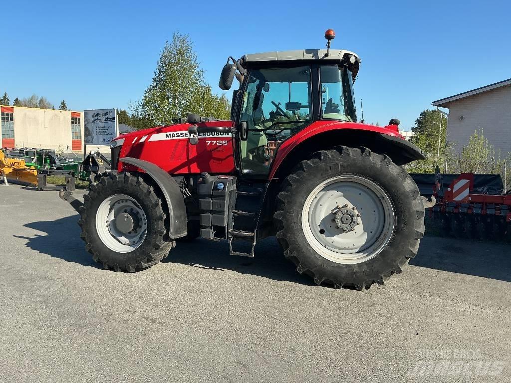 Massey Ferguson 7726 Traktorji
