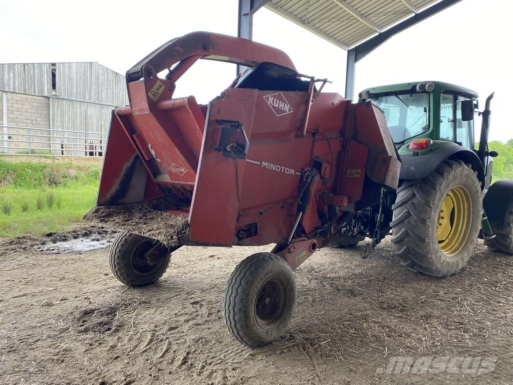 Kuhn MINOTOR 3060 Oprema za razkladanje silosa