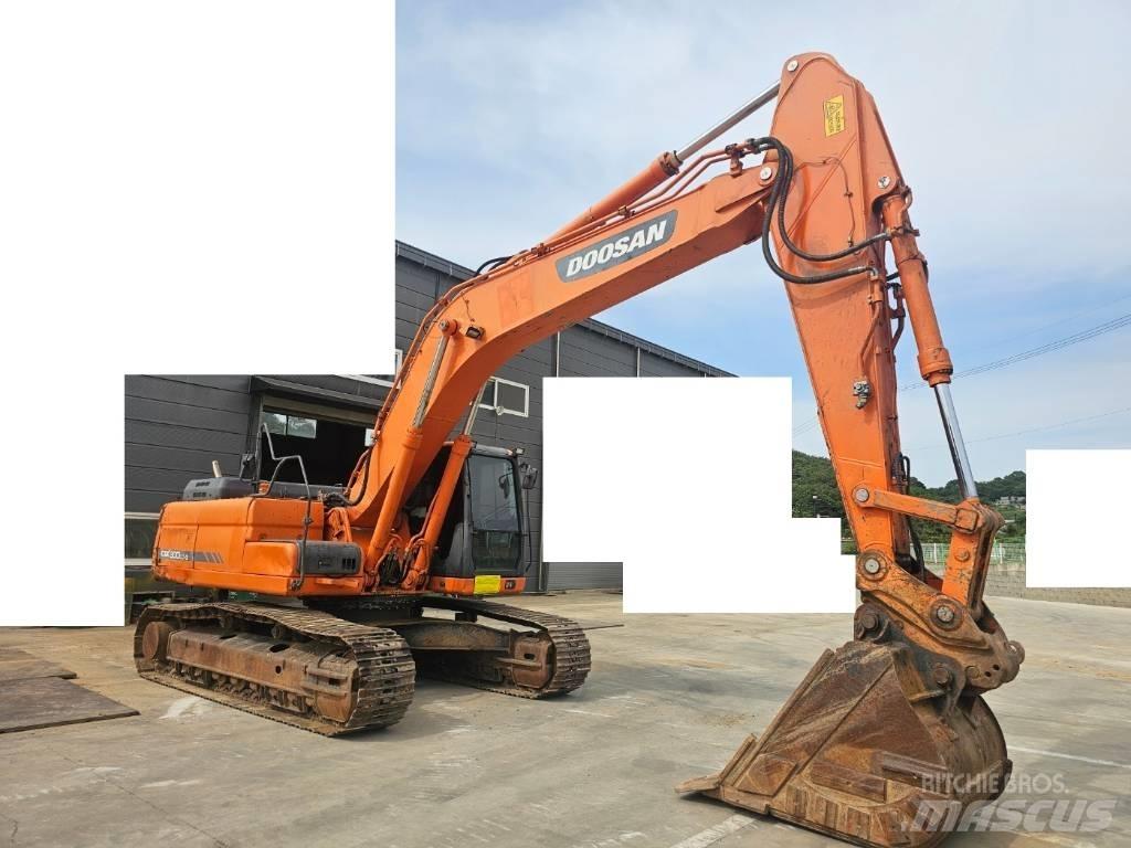 Doosan DX 300 LC-3 Bagri goseničarji