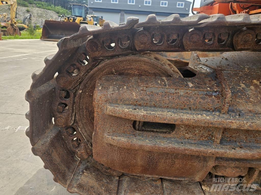 Doosan DX 300 LC-3 Bagri goseničarji