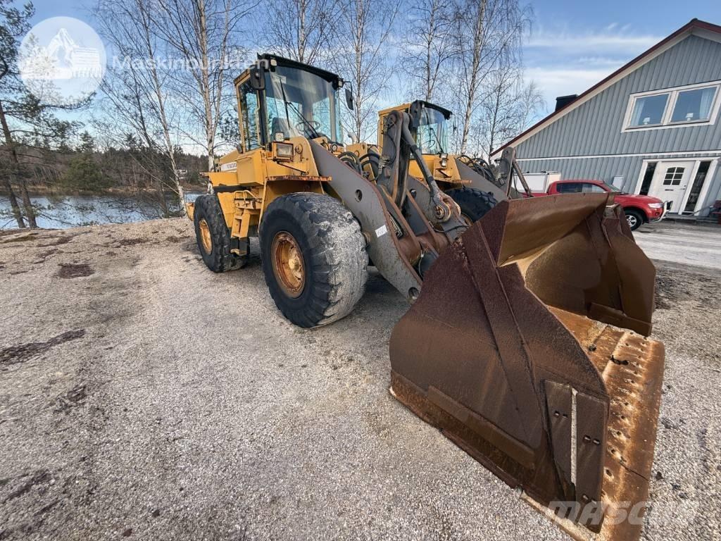 Volvo L 120 C Kolesni nakladalci