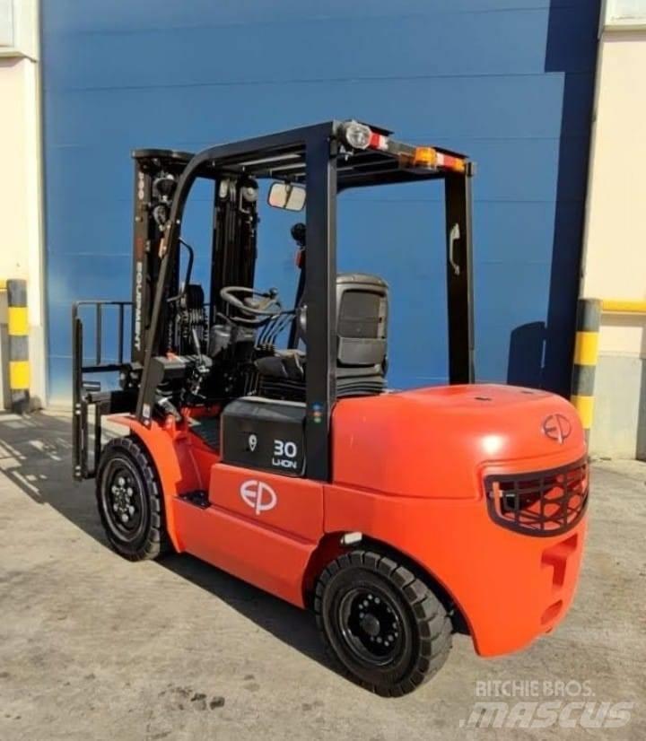 EP EQUIPMENT EFL302 Električni viličarji