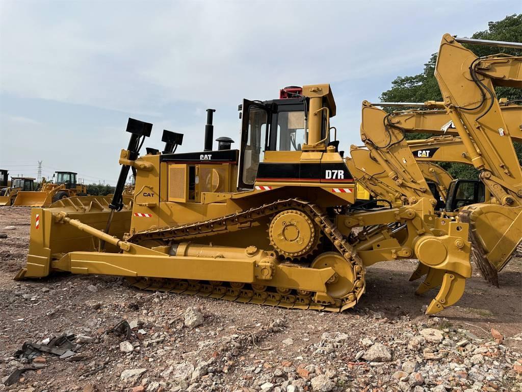 CAT D7R Buldožerji goseničarji