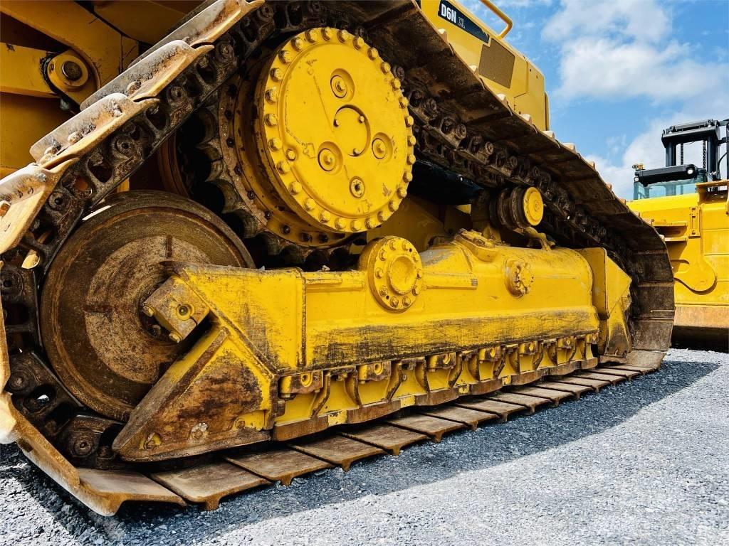 CAT D 6 N XL Buldožerji goseničarji