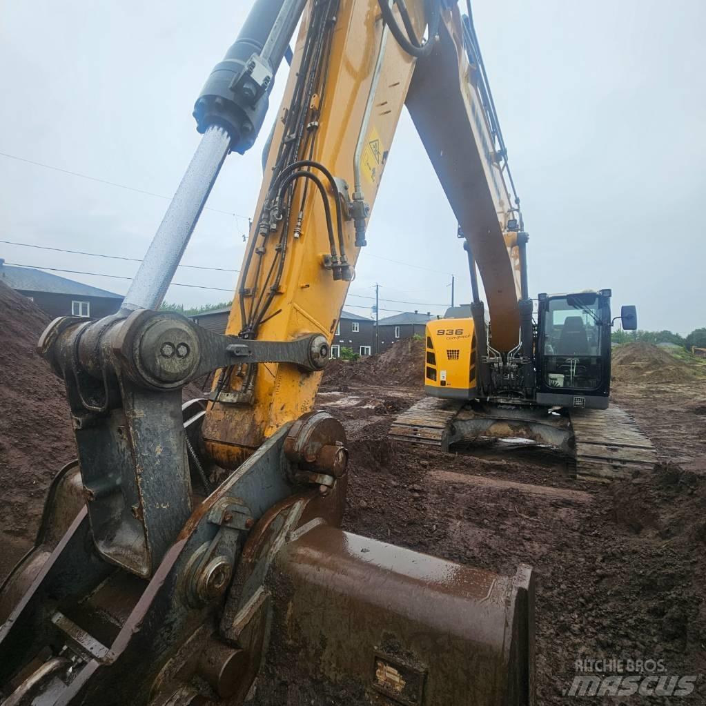 Liebherr R936 Bagri goseničarji
