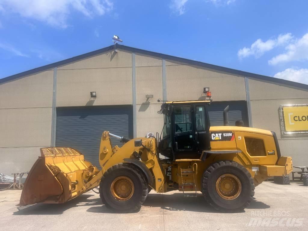 CAT 938M Kolesni nakladalci