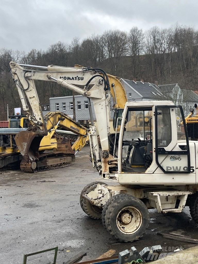 Komatsu PW 95 Bagri na kolesih