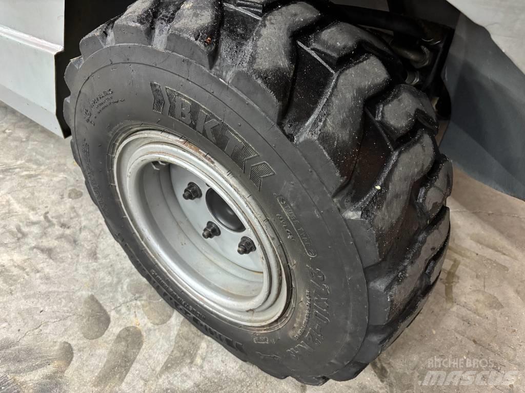 Manitou MH 25.4 T Terenski viličar