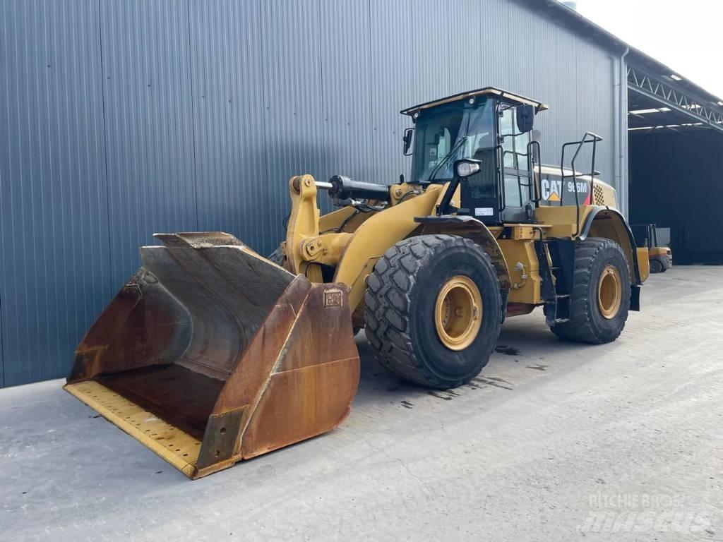 CAT 966M Kolesni nakladalci