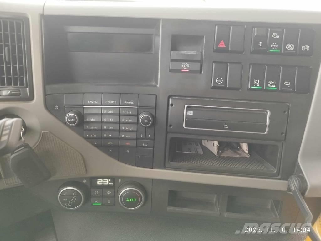 Volvo VTA3T Vlačilci