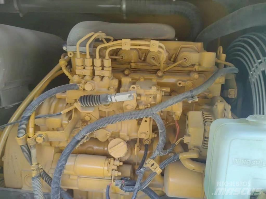 CAT 307 E2 Bagri goseničarji