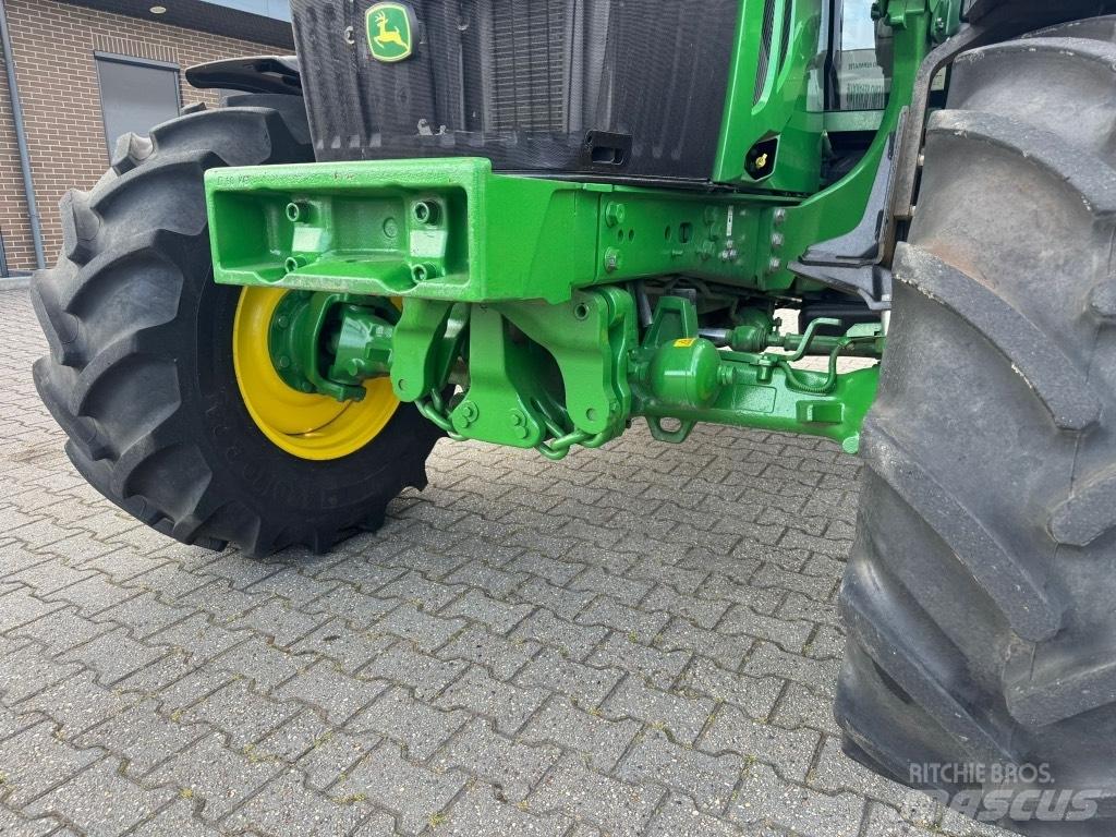 John Deere 6120 M Traktorji