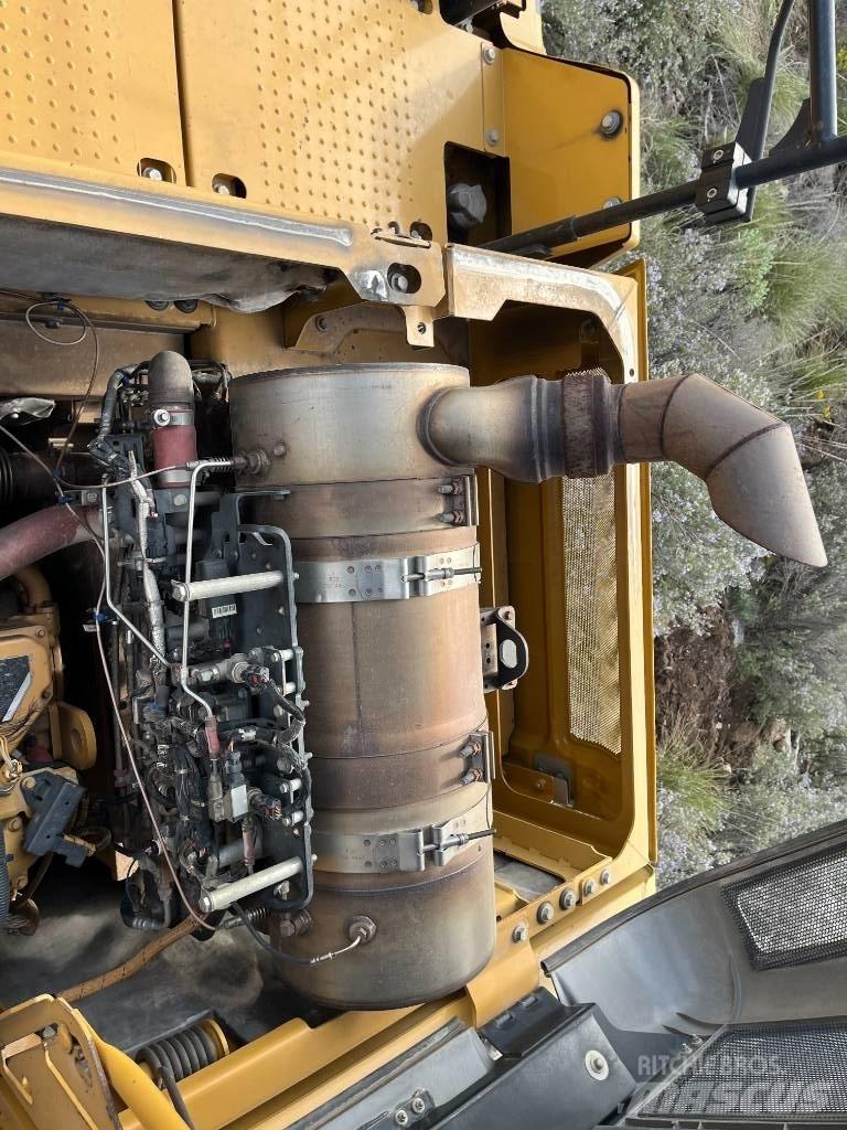 CAT 329 E Bagri goseničarji