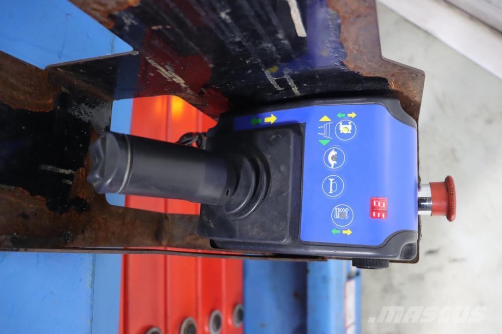 Mantall XE140W Škarjaste dvižne ploščadi