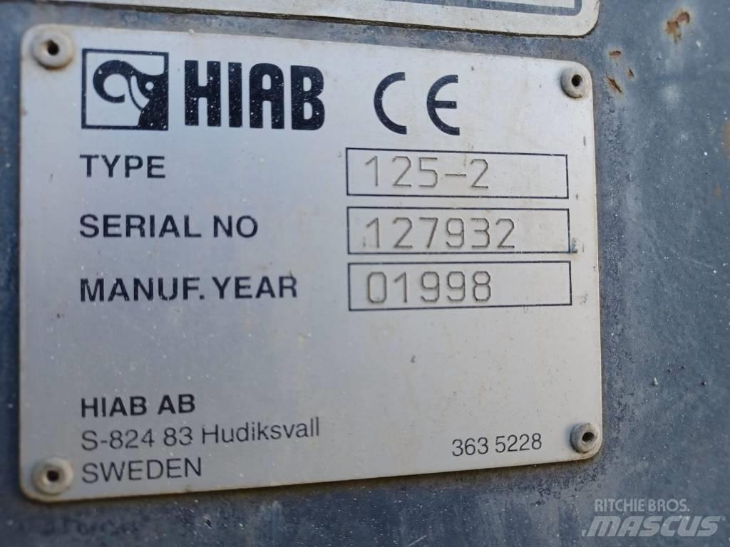 Iveco Trakker 360 Tovornjaki z žerjavom