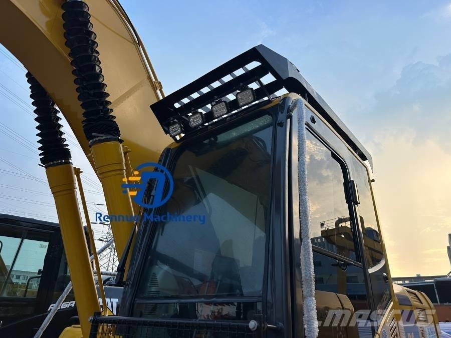 Komatsu PC 220-8 Bagri goseničarji