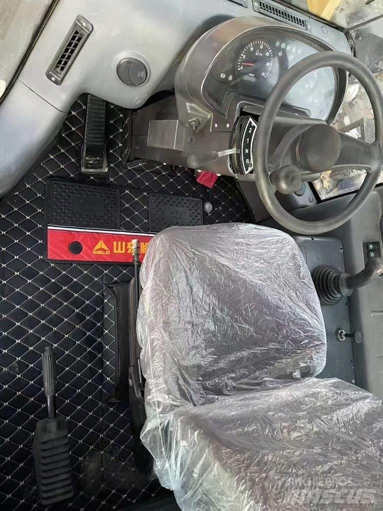 SDLG LG 956 F Kolesni nakladalci