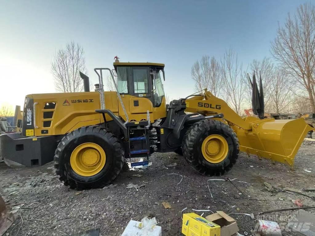SDLG LG 956 F Kolesni nakladalci