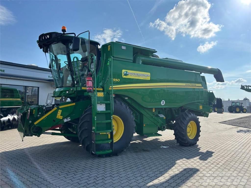 John Deere T550 Kombajni