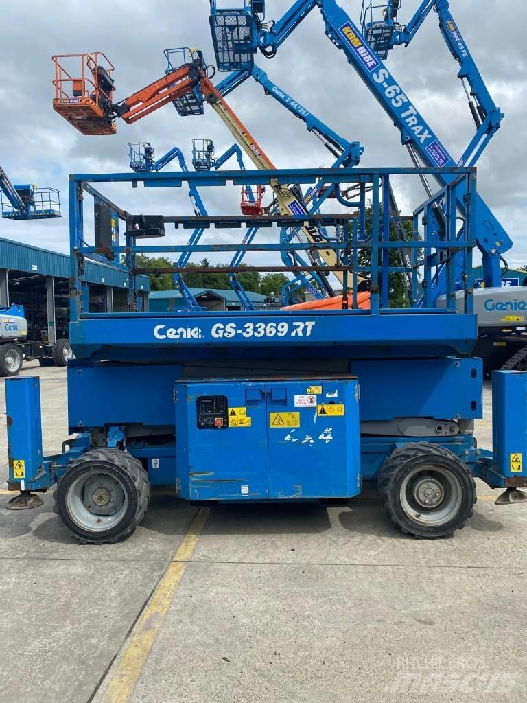 Genie GS 3369 RT Škarjaste dvižne ploščadi