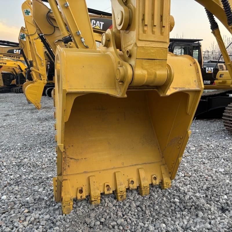 Komatsu PC 450 Bagri goseničarji