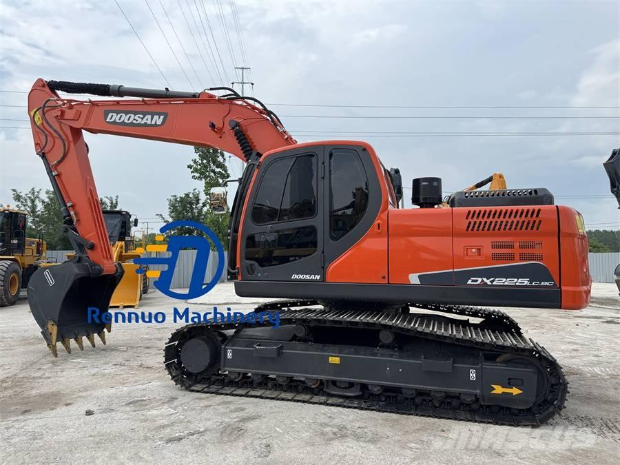 Doosan DX 225 LC-9C Bagri goseničarji