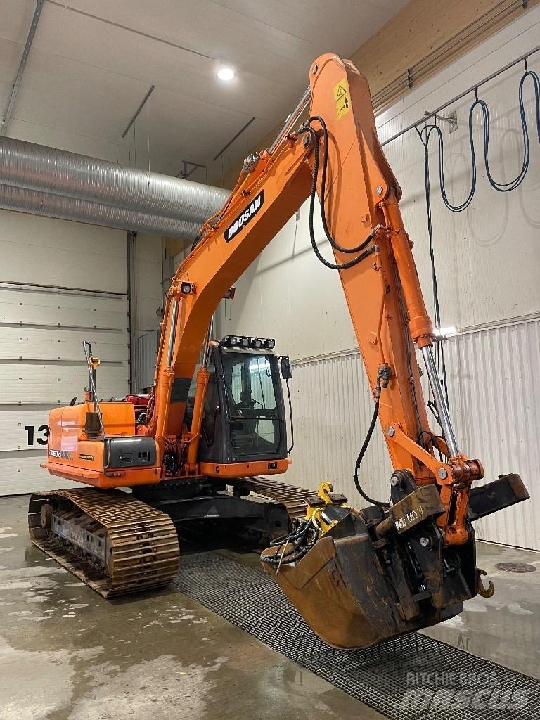 Doosan DX 160 Bagri goseničarji