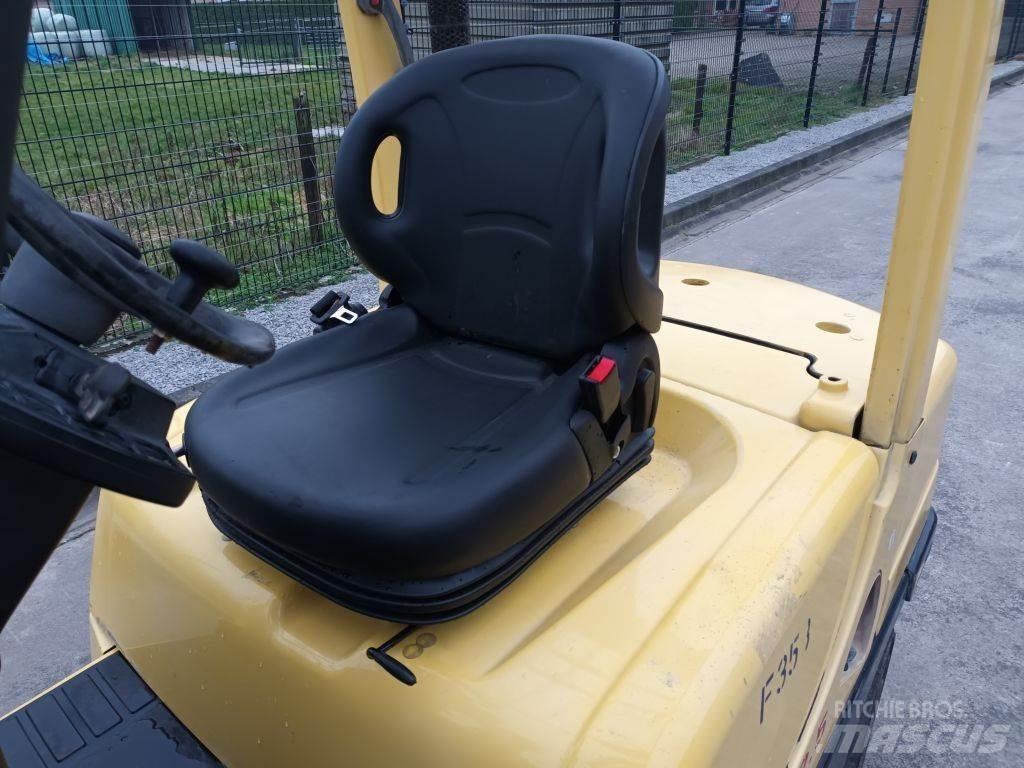 Hyster H2.5FT Dizelski viličarji