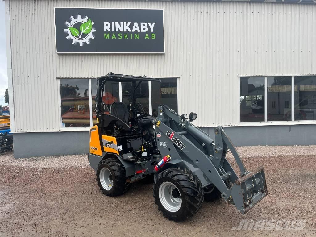 GiANT G 2300 HD Večnamenski nakladalci