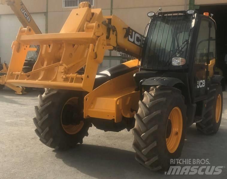JCB 531-70 Kmetijski teleskopski nakladalci