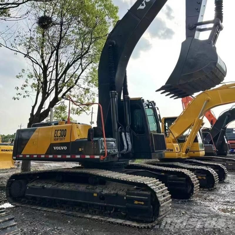 Volvo EC 300 Bagri goseničarji