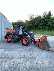Doosan DL 320-7 Kolesni nakladalci