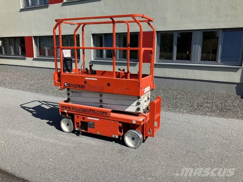 Snorkel S 1930 E Škarjaste dvižne ploščadi