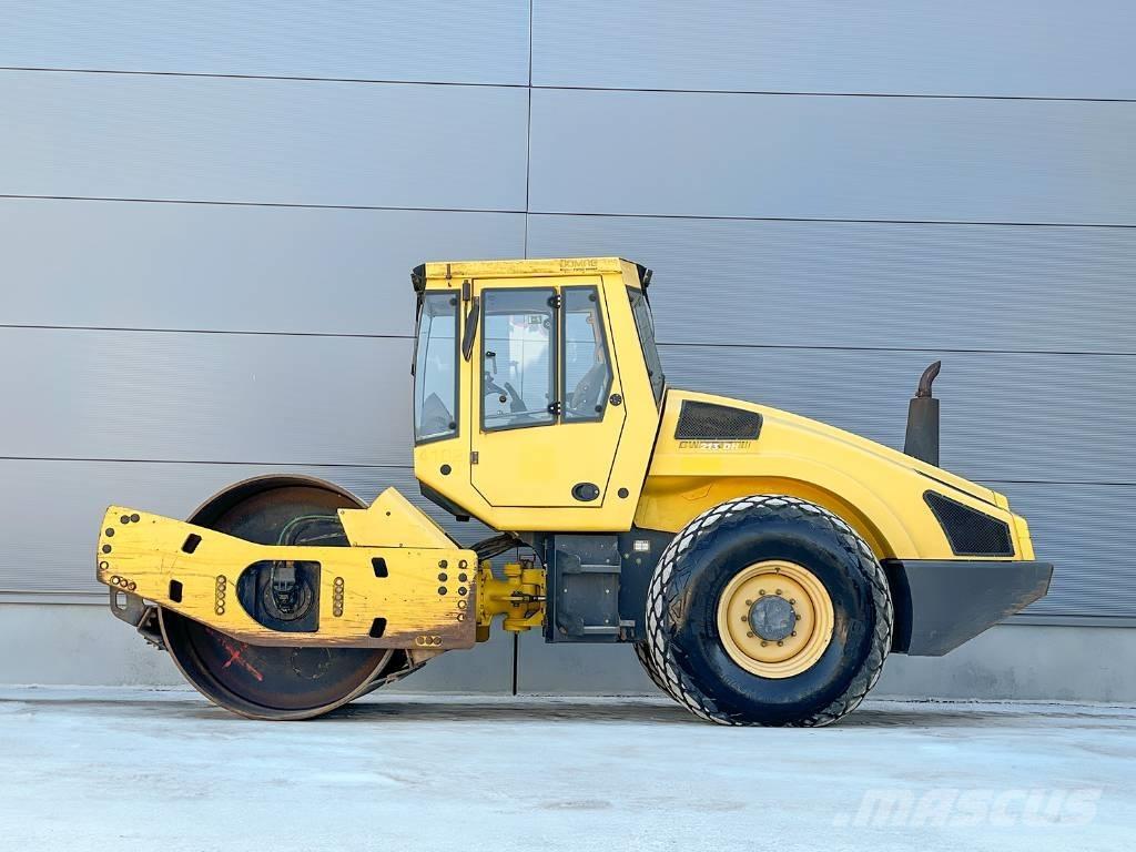 Bomag BW 213 DH-4 Enojni valjarji