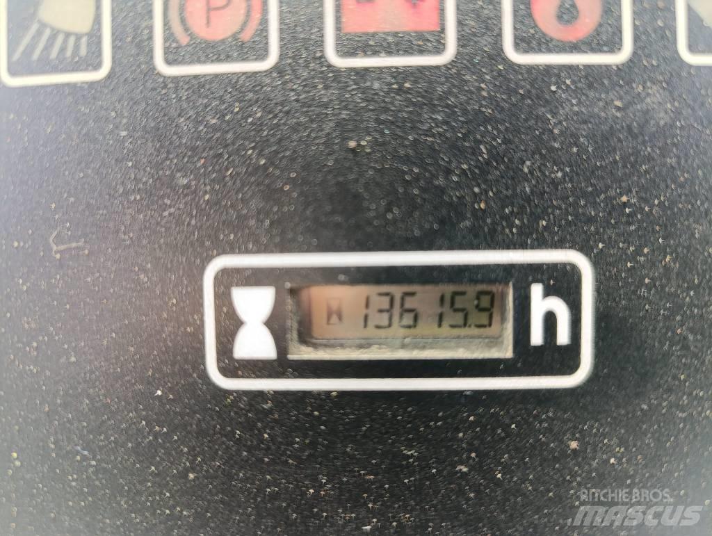 Hanomag 15 F Kolesni nakladalci