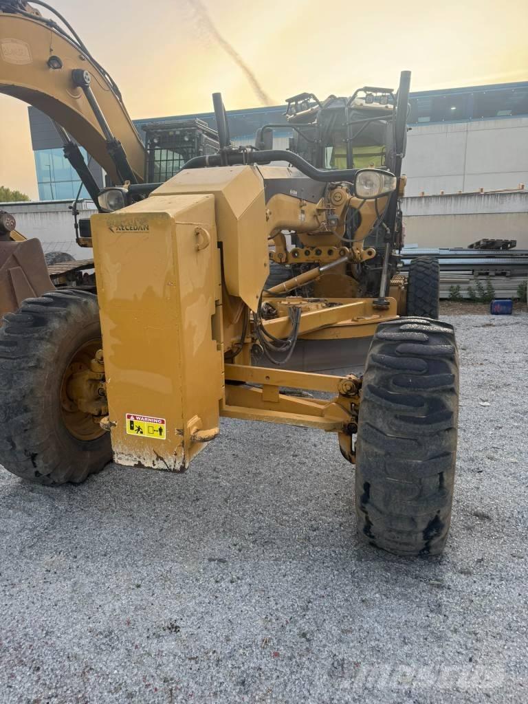 CAT 140 M Grederji