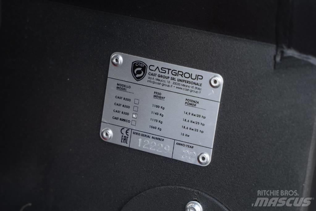 Cast 830D CARBON Mini nakladalci