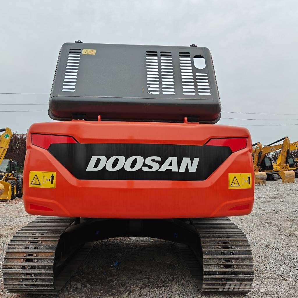 Doosan DX 225 LCA Bagri goseničarji