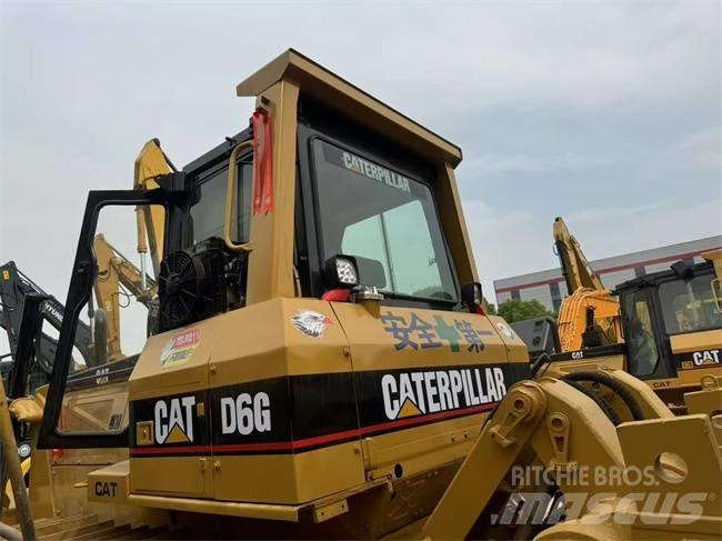 CAT D 6 G Buldožerji goseničarji