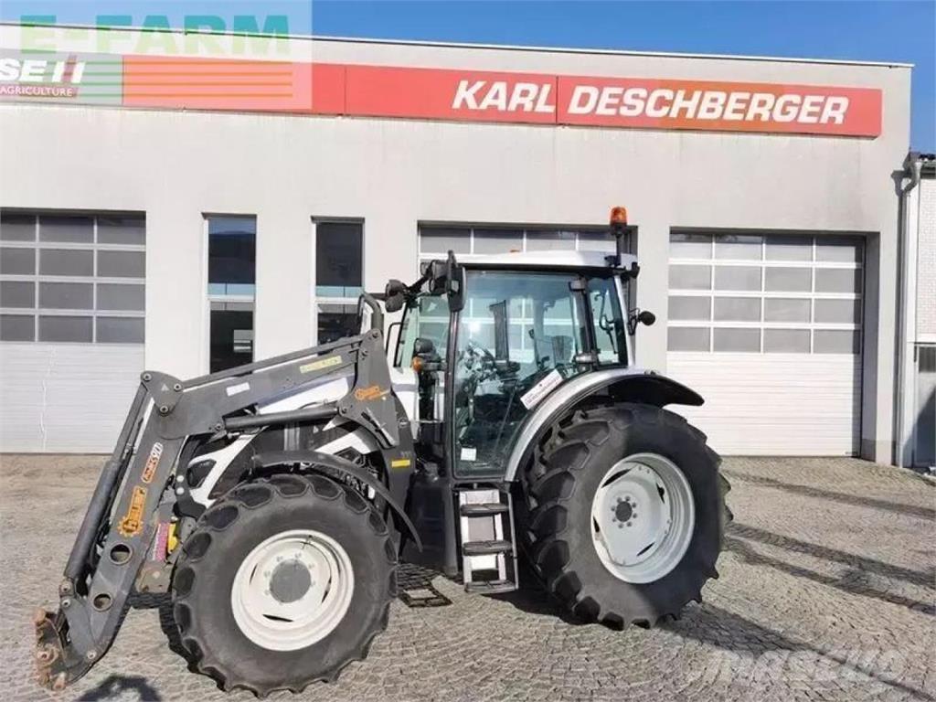 Valtra a 115 Traktorji