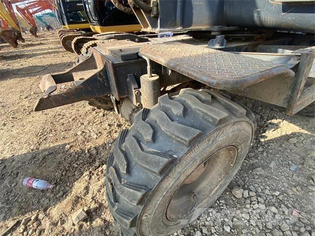 Doosan DX60W Bagri goseničarji