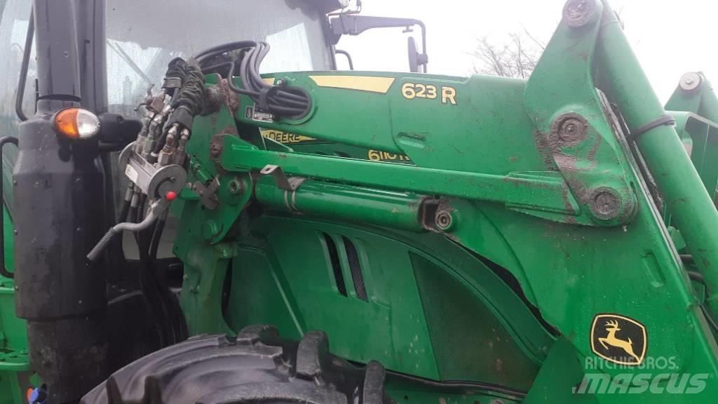John Deere 6110 R Traktorji