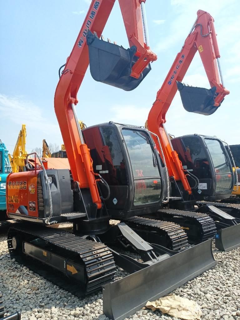 Hitachi ZX 70 Mini bagri <7t