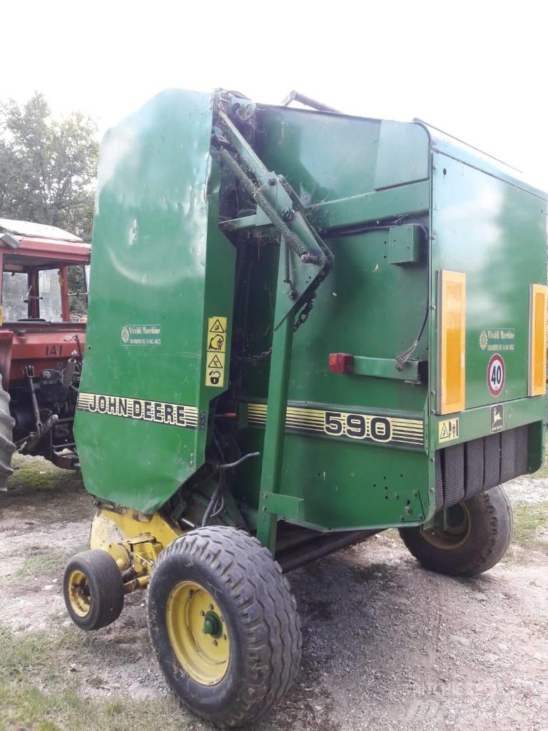 John Deere 590 Balirke (okrogle bale)