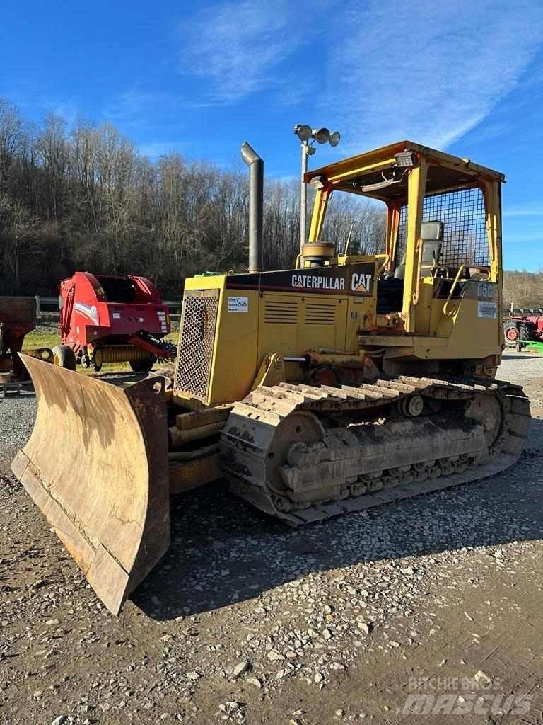 CAT D5C Buldožerji goseničarji